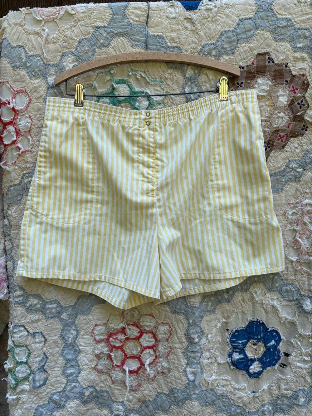 Vintage 80s 90s Striped High rise Shorts TOO CUTE !